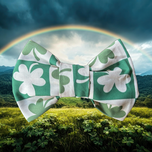 Fields of clover - Bow or bowtie